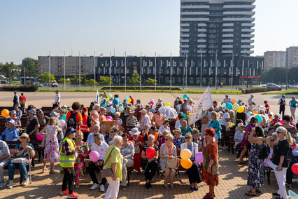 Seniorzy przemaszerowali przez miasto