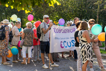 Seniorzy przemaszerowali przez miasto