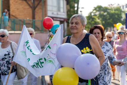 Seniorzy przemaszerowali przez miasto