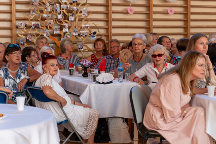 Balety, bigos i bycie z innymi