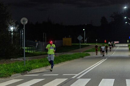 Nocne bieganie na Modrzewinie