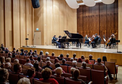 Muzycznym krokiem na zachód