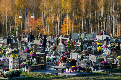 \"Zapalić znicze, pomodlić się, spotkać się z rodziną\"