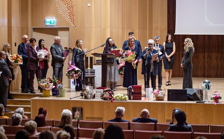 Trzydzieści lat niesienia pomocy