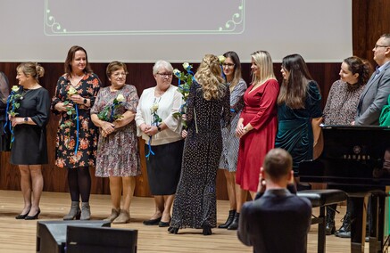 Trzydzieści lat niesienia pomocy