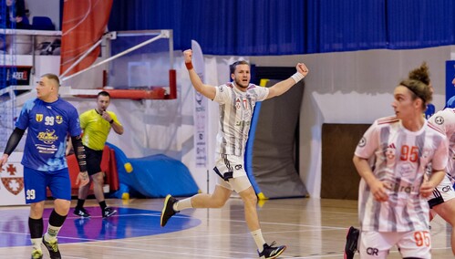 Silvant liderem
