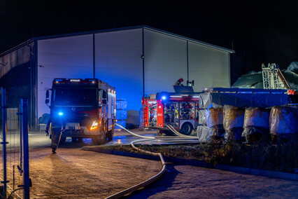 Pożar w hali na Modrzewinie Pożar w hali na Modrzewinie