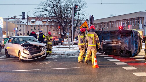 Kolizja na skrzyżowaniu Pionierskiej z Dąbka
