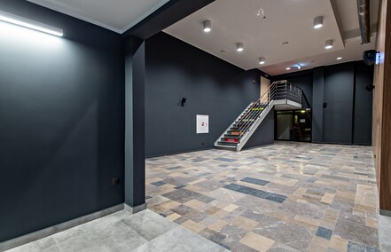 Teatr nasz widziałem ogromny