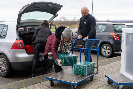 Od żywności po naukę czytania. Tak pomaga Szlachetna Paczka