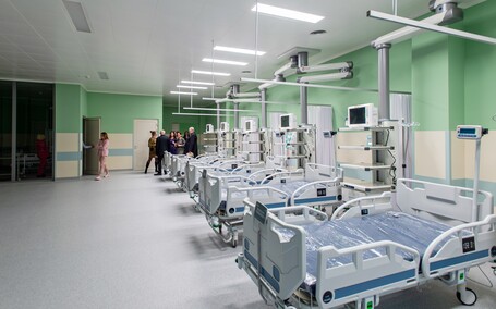 Pięć sal i pięćdziesiąt trzy miliony