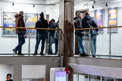 Wernisaż Fotki Miesiąca. \"Najważniejsze to uchwycić właściwy moment\"