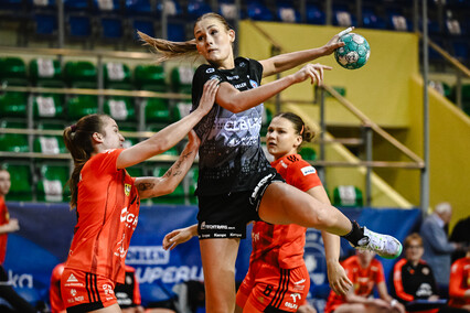 Przegrana Startu z mistrzyniami Polski