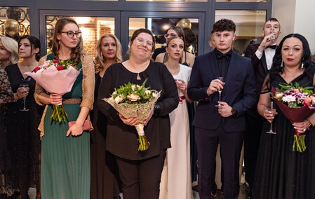 Taki bal jest jeden w życiu. Studniówka ZSTI