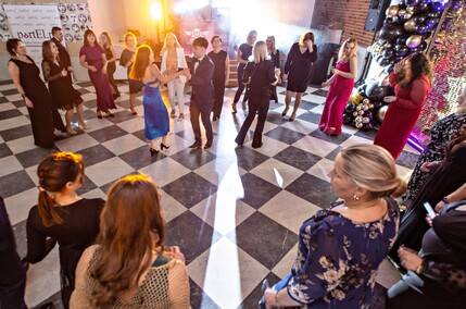 Taki bal jest jeden w życiu. Studniówka ZSTI