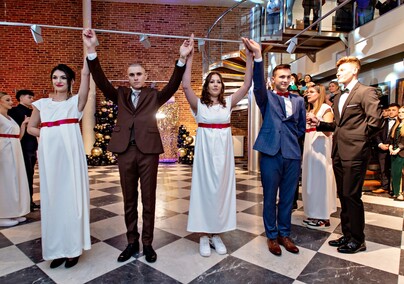 Taki bal jest jeden w życiu. Studniówka ZSTI