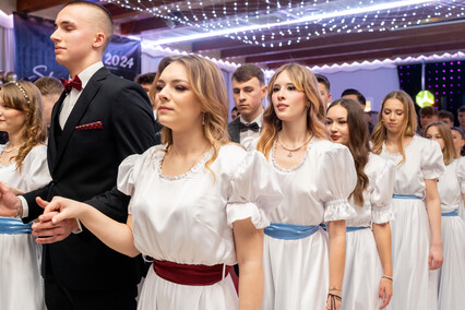 Zabawa I LO sto osiem dni przed maturą