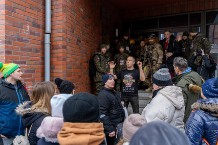 Światełko do nieba, a pieniądze do puszki