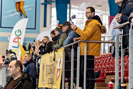 Wikingowie z hokejowym krążkiem