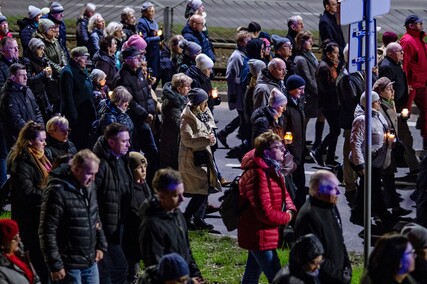 Wierni przeszli przez Elbląg w Drodze Krzyżowej
