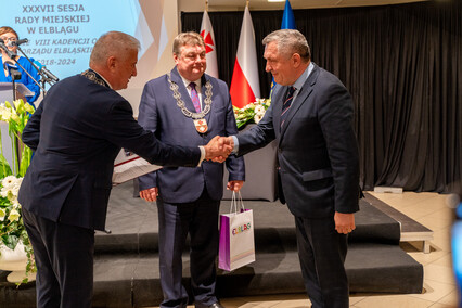 Przyszedł rozstań czas...