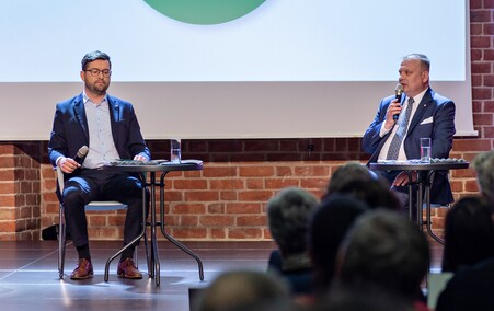 Były wiceminister, były wiceprezydent i emocje na prezydenckiej debacie portElu Były wiceminister, były wiceprezydent i emocje na prezydenckiej debacie portElu