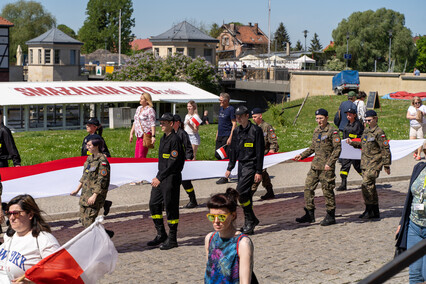 \"Nasze barwy to oznaka wolnego państwa\"