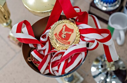 Nasza, żółto-biało-niebieska, historia...