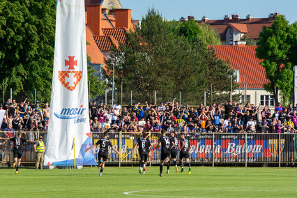 Czarne chmury nad Olimpią