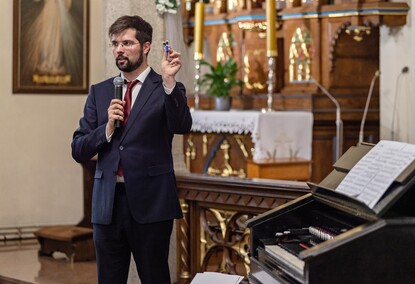 Organy z fisharmonią w parze