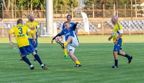 Piłeczka chodziła jak dawniej  (35 lat od srebrnego medalu) 