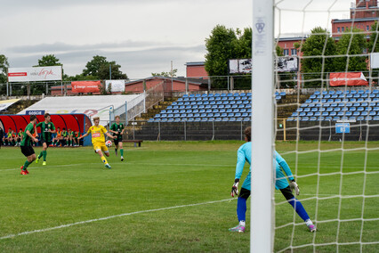 Z problemami, ale z awansem