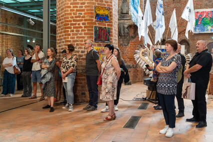 Formy i neony w Galerii EL