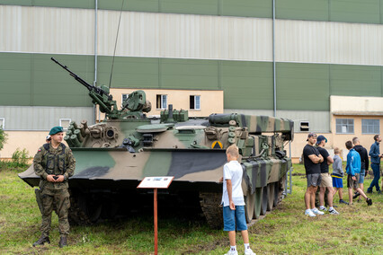 „Od dziecka marzył, by być w wojsku”. Przysięgali na bulwarze