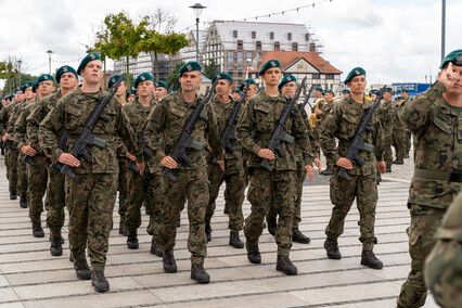 „Od dziecka marzył, by być w wojsku”. Przysięgali na bulwarze