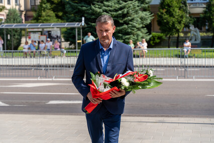 „Krwawy marsz zatrzymany pod Warszawą“