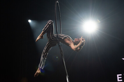 Głodnemu zabawy chleb i muzyka na myśli