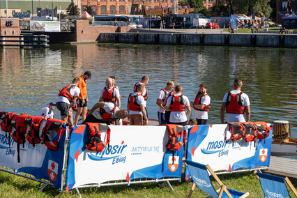 Chleba i igrzysk (na wodzie)