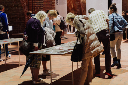 Nadawca Paweł Petasz, odbiorca - cały świat