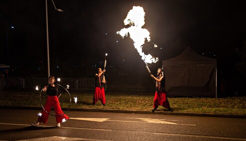 Piątka pod gwiazdami