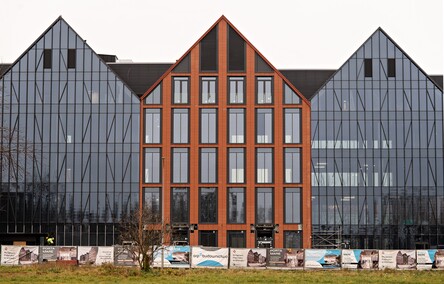 Porta Mare ma być gotowe w styczniu, nabrzeże za rok