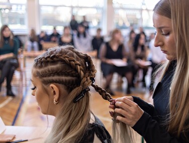 Zmagania super fryzjerów