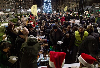 Wigilijny piątek na Placu Dworcowym