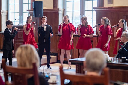 Ostatnia sesja w roku. Na koniec świątecznie Ostatnia sesja w roku. Na koniec świątecznie