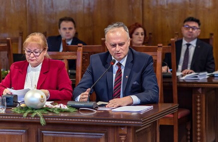 Ostatnia sesja w roku. Na koniec świątecznie Ostatnia sesja w roku. Na koniec świątecznie