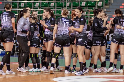 Świetna końcówka i trzy punkty Startu