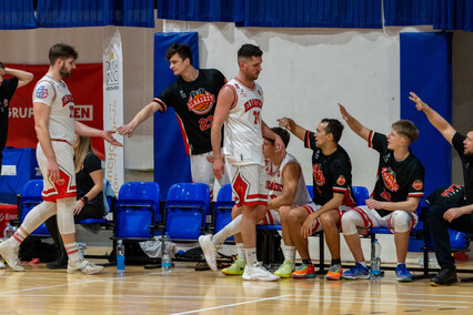 Ze Sklepu wzięli zwycięstwo