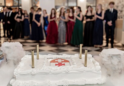 Studniówka Zespołu Szkół Pijarskich. \"To piękny początek nowego etapu\"