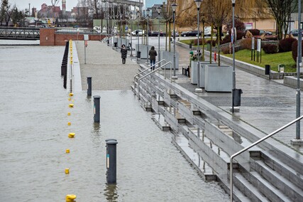 Poziom wody w rzece Elbląg obniża się. Pogotowie odwołane  (aktualizacja) 