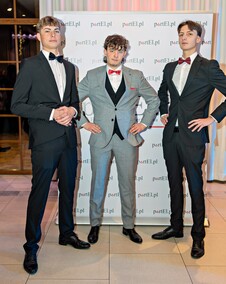 \"Ten wieczór należy do was\". Studniówka II LO